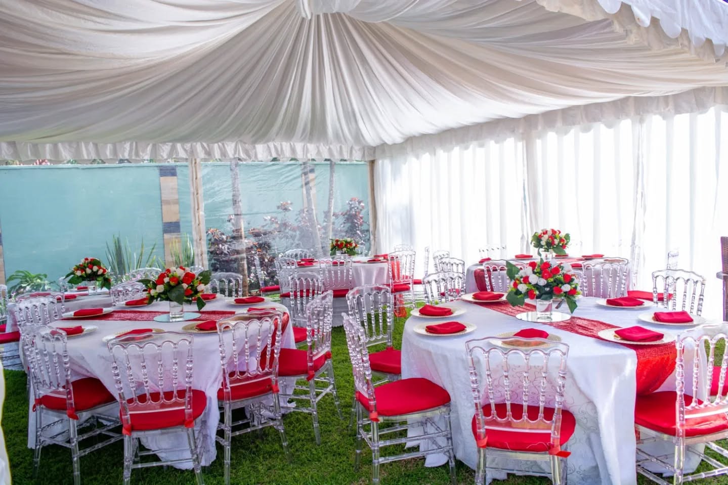 Crimson Chiavari Brunch